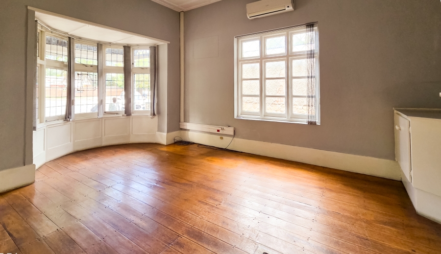 To Let Commercial Property for Rent in Queenstown Central Eastern Cape
